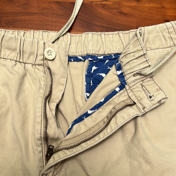 Tommy Bahama Tan Cargo Shorts Sz XL - Picture 3 of 10